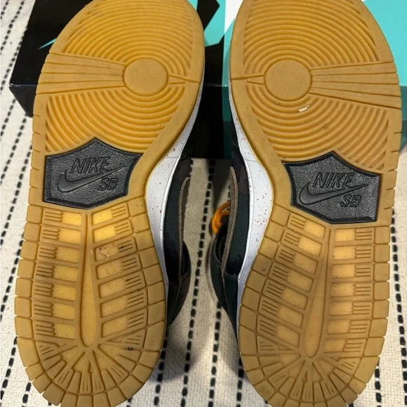 Nike SB Dunk High FiveoneO Sneakers - Like New men's 11 - Picture 4 of 6